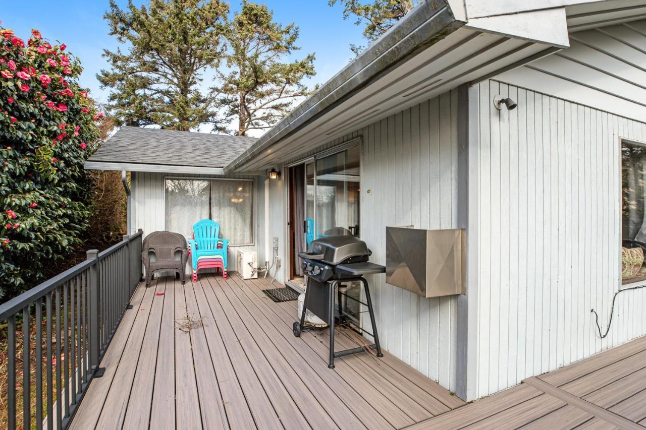 Sandy Cottage Lincoln City Exterior photo