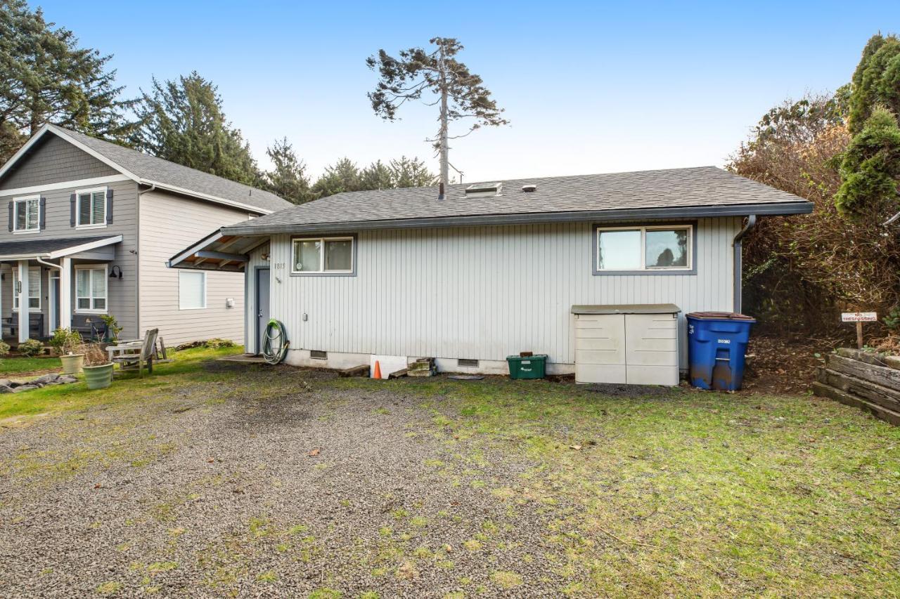 Sandy Cottage Lincoln City Exterior photo